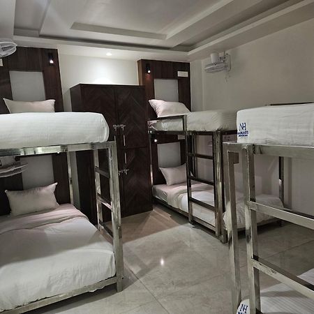 Hotel Namaste Hindustan Just A Minute Away From New Delhi Railway Station And Connaught Place ภายนอก รูปภาพ