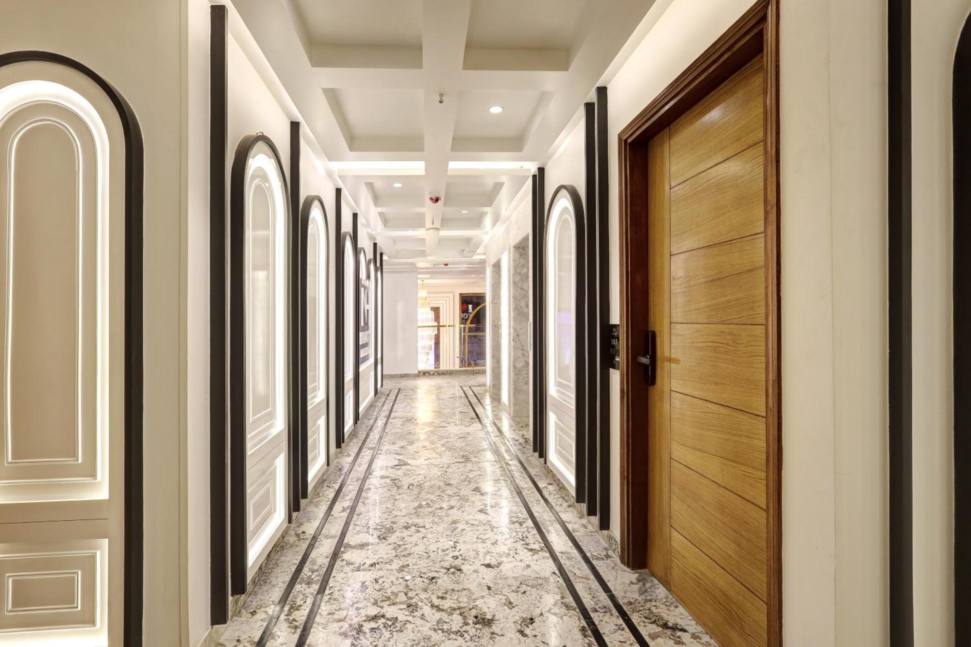 Hotel Namaste Hindustan Just A Minute Away From New Delhi Railway Station And Connaught Place ภายนอก รูปภาพ