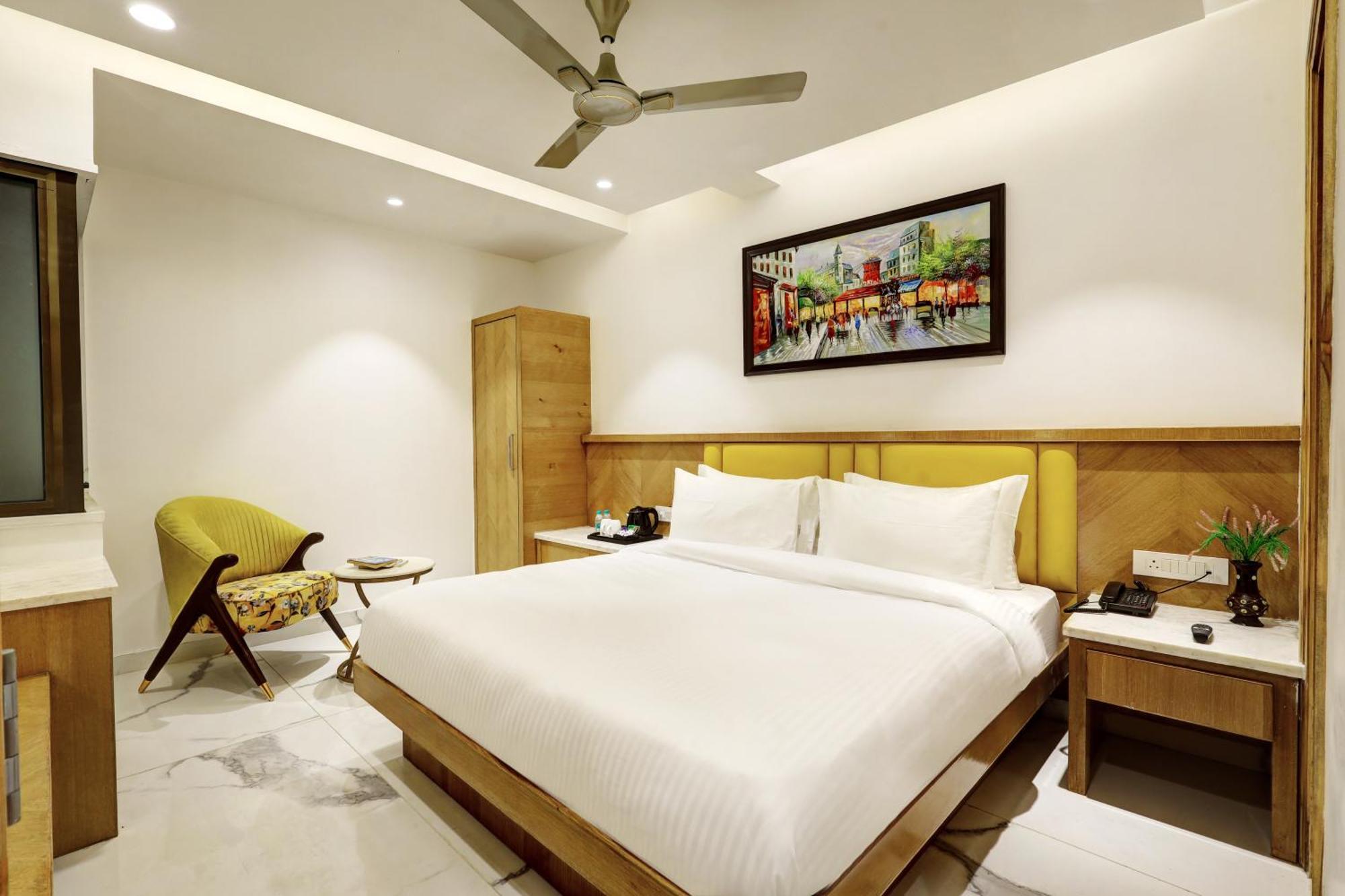 Hotel Namaste Hindustan Just A Minute Away From New Delhi Railway Station And Connaught Place ภายนอก รูปภาพ