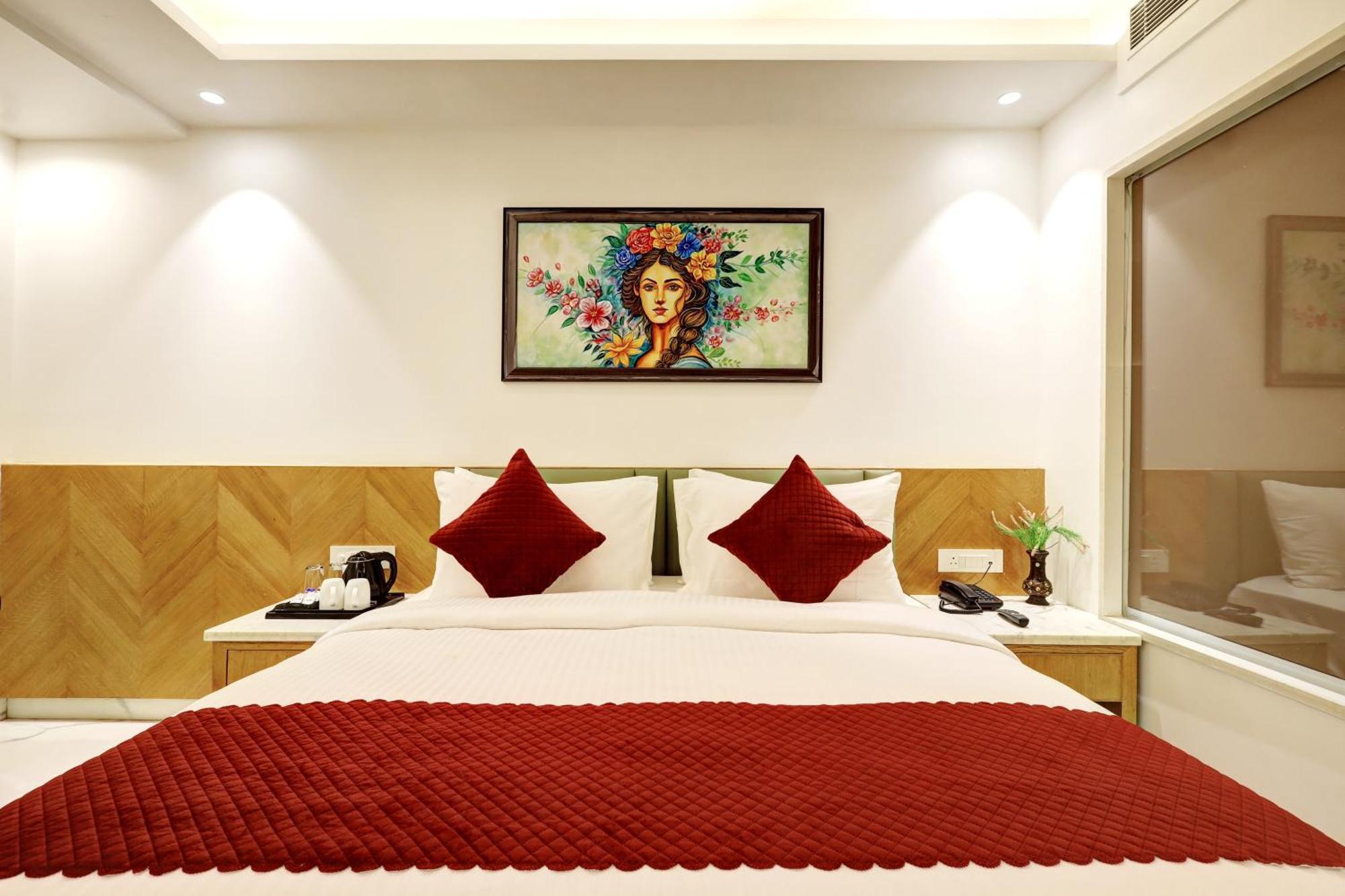 Hotel Namaste Hindustan Just A Minute Away From New Delhi Railway Station And Connaught Place ภายนอก รูปภาพ