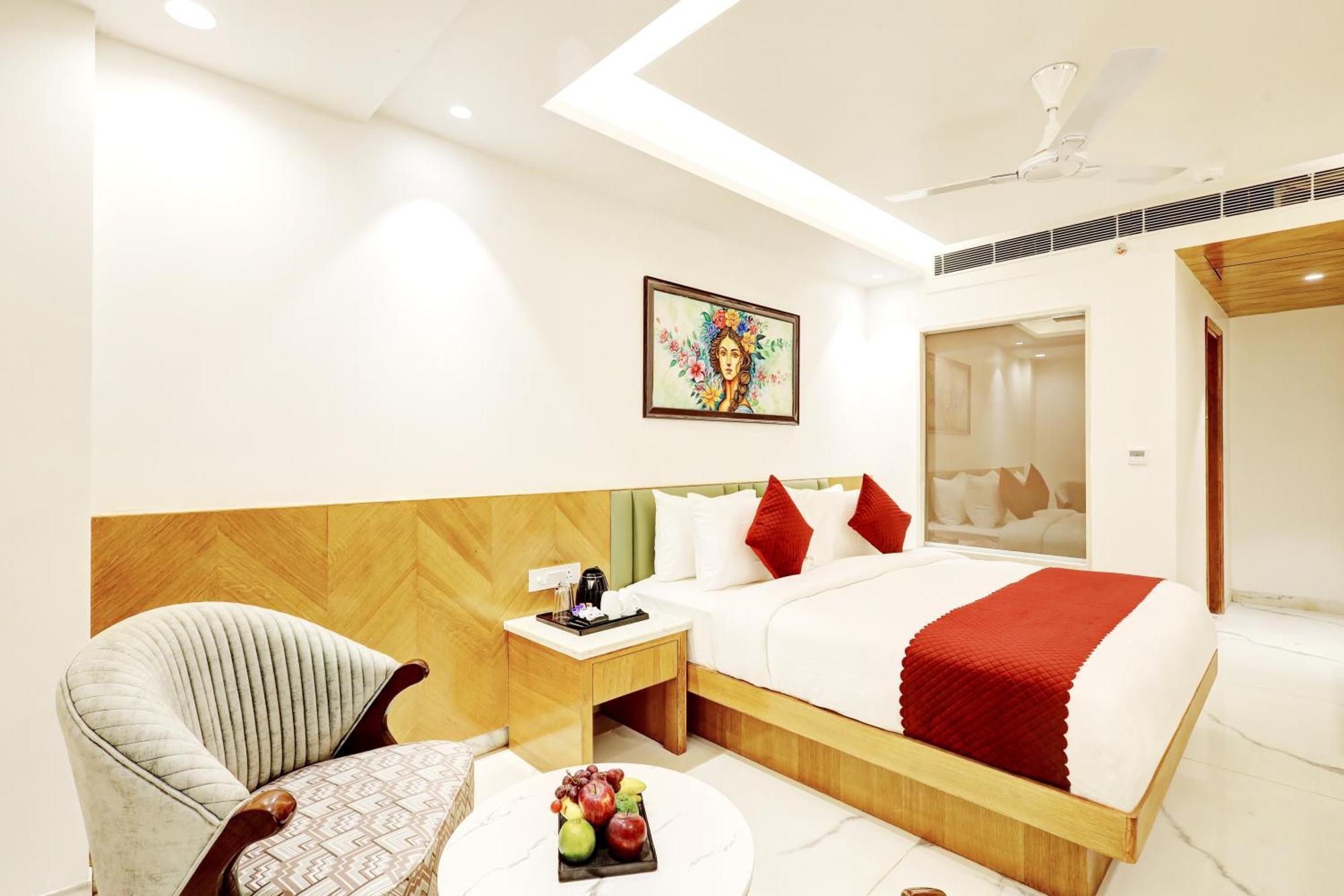Hotel Namaste Hindustan Just A Minute Away From New Delhi Railway Station And Connaught Place ภายนอก รูปภาพ