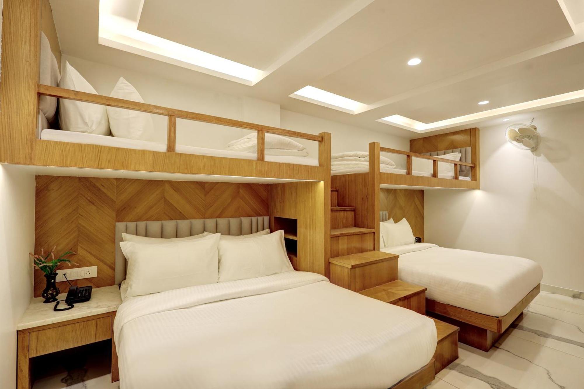 Hotel Namaste Hindustan Just A Minute Away From New Delhi Railway Station And Connaught Place ภายนอก รูปภาพ