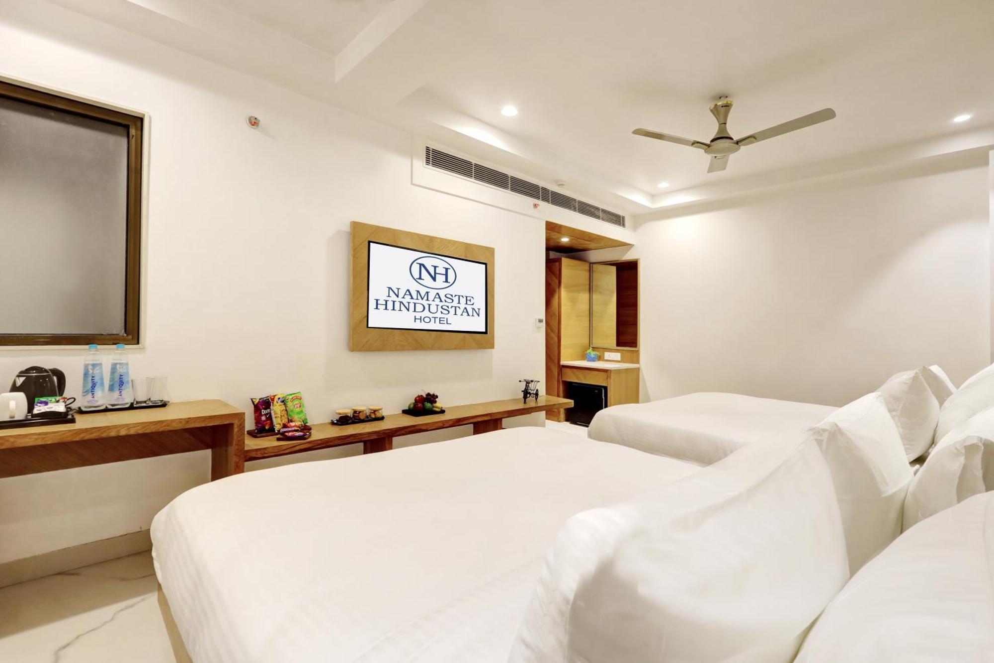 Hotel Namaste Hindustan Just A Minute Away From New Delhi Railway Station And Connaught Place ภายนอก รูปภาพ
